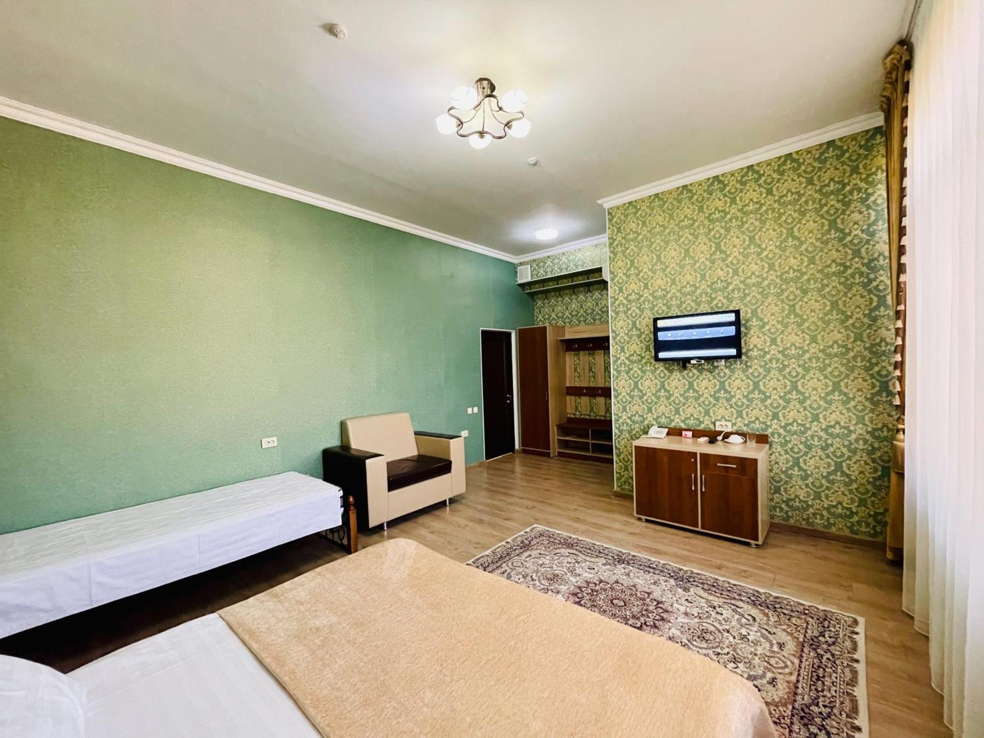 Dostyk Hotel Kyzylorda Exterior photo